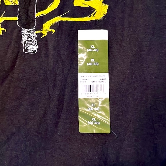 Two Stranger Things XL T-Shirts NWT - Picture 6 of 14